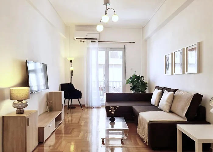 Phaedrus Living Piraeus Abstract Flat