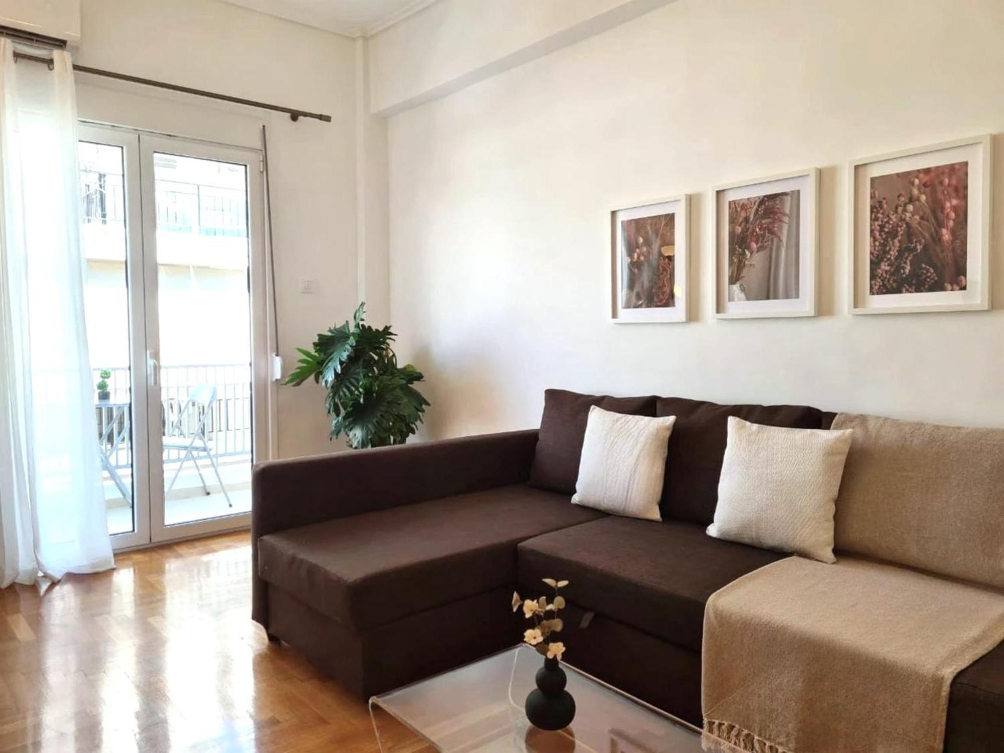 Apartment Phaedrus Living Abstract Flat Piraeus